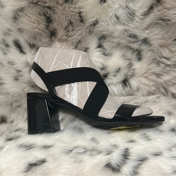 NWT Anne Klein 9M strappy sandals with 3 inch block heels - Picture 2 of 4